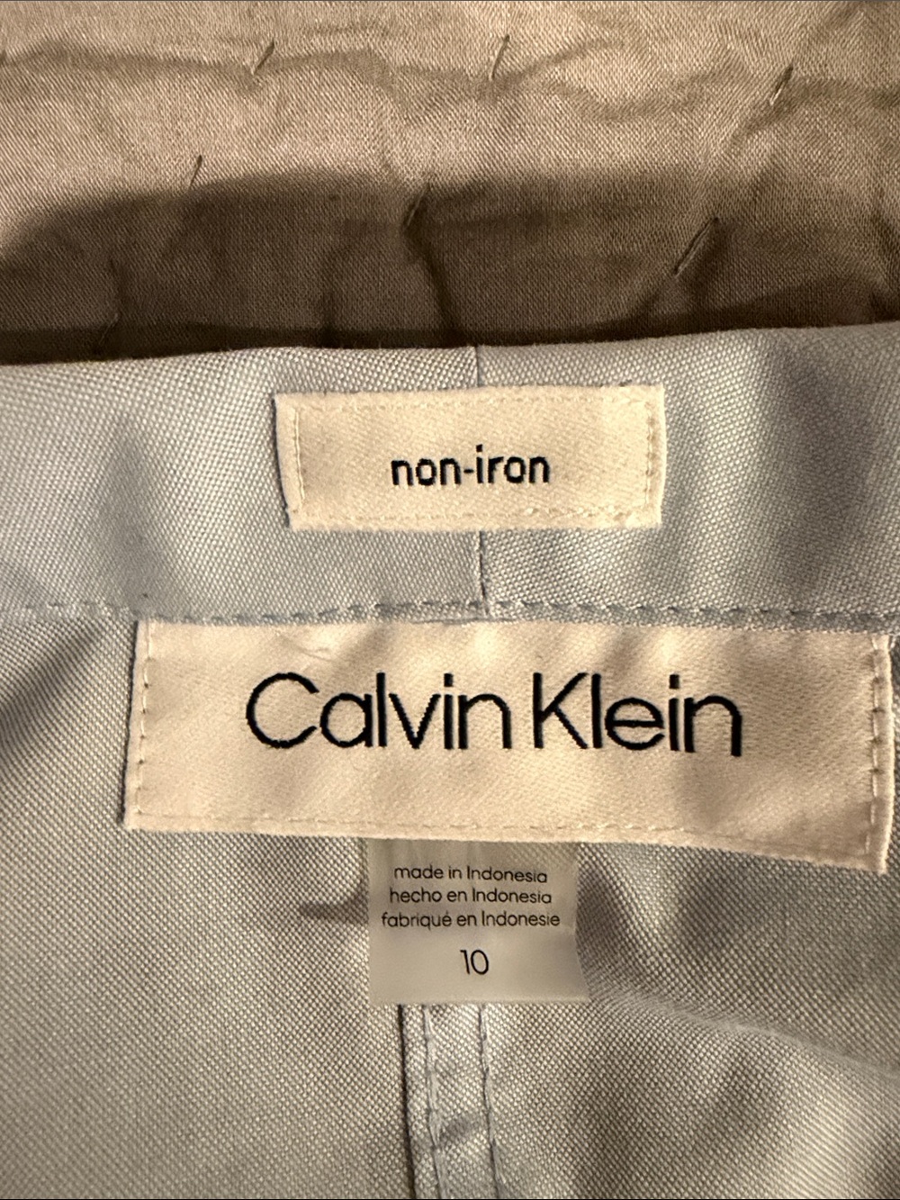 Calvin Klein no iron blouse - Picture 3 of 4